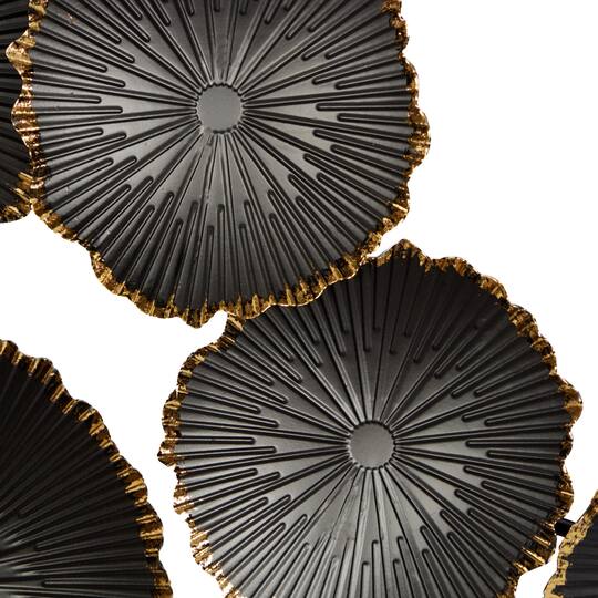 CosmoLiving by Cosmopolitan Black Metal Wall Décor